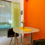 Apartment D&a *
