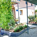 D&a Apartment Trogir